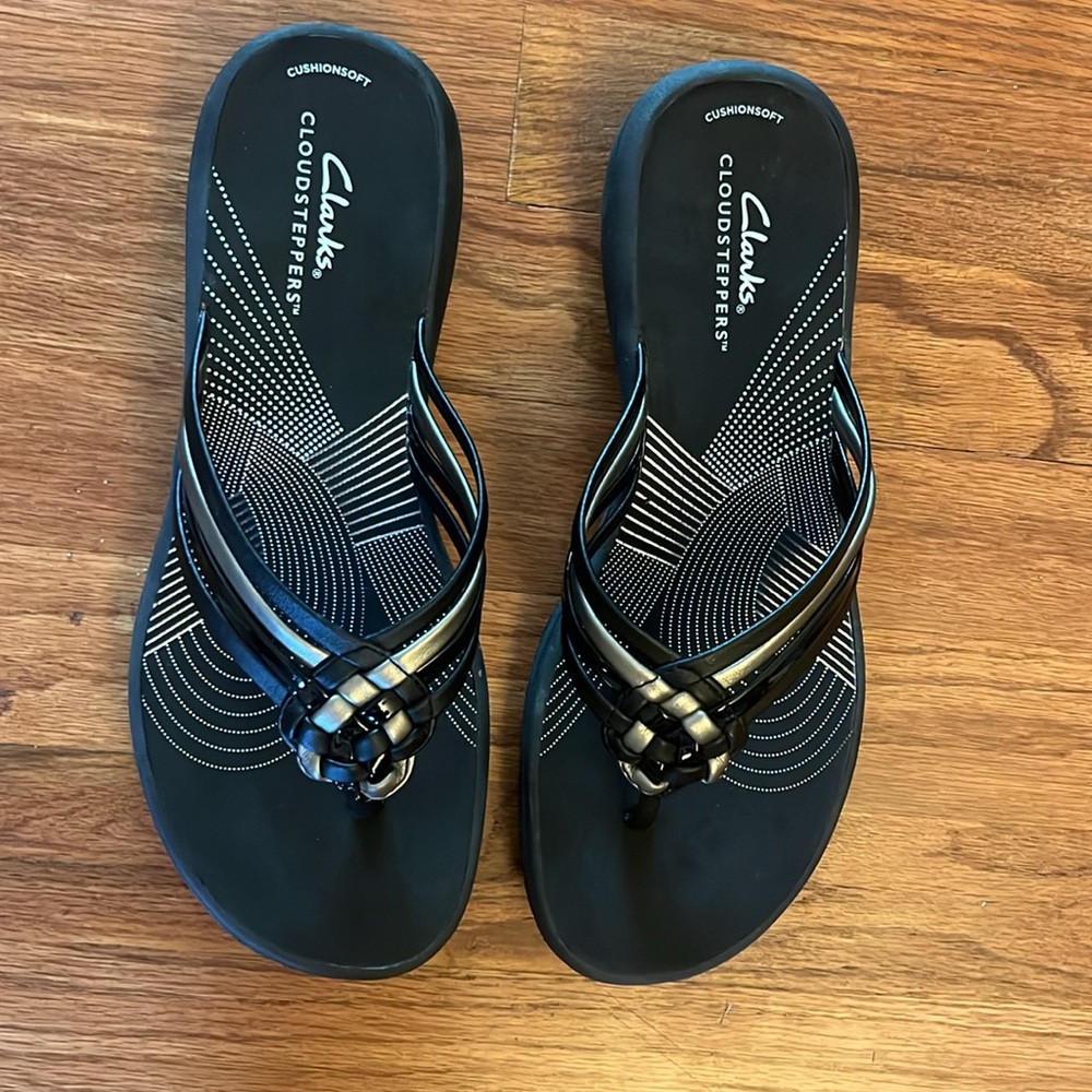 Clarks Women's Black Sandals cloud steppers - Picture 3 of 6